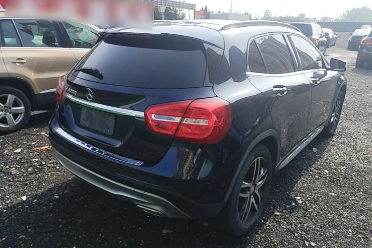 Used Mercedes-Benz GLA 2016 GLA 200 Fashion Model Rear Right 45 Deg