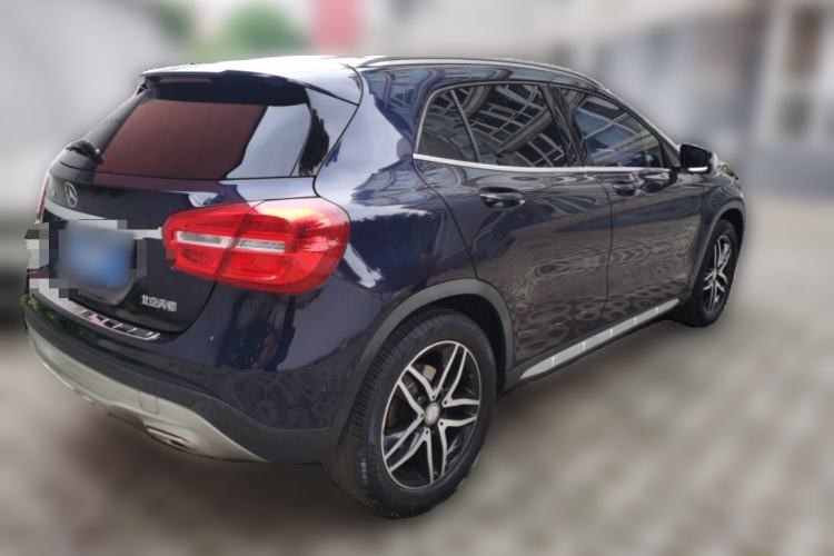 Used Mercedes-Benz GLA 2016 GLA 200 Fashion Model Rear Right 45 Deg
