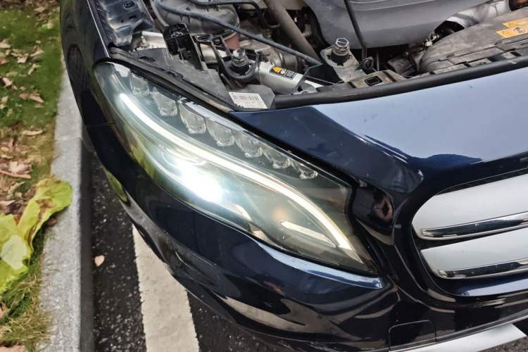 Used Mercedes-Benz GLA 2016 GLA 200 Fashion Model Right Front Headlight