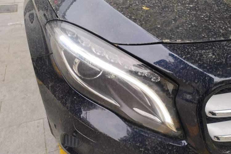 Used Mercedes-Benz GLA 2016 GLA 200 Fashion Model Right Front Headlight