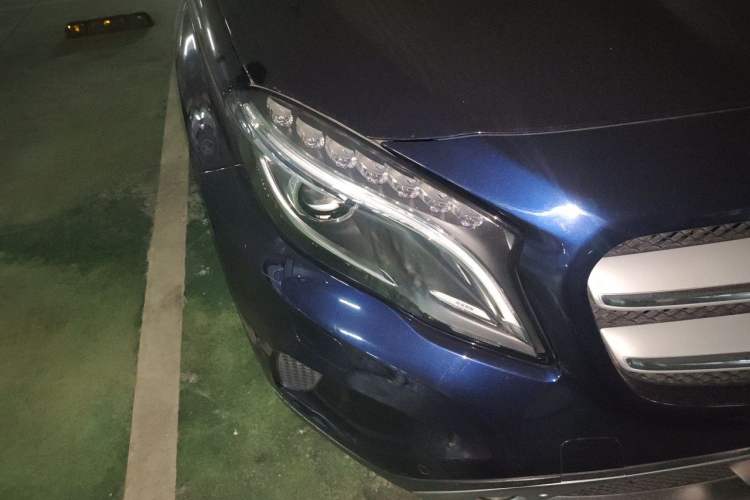 Used Mercedes-Benz GLA 2016 GLA 200 Fashion Model Right Front Headlight