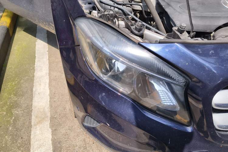Used Mercedes-Benz GLA 2016 GLA 200 Sport Edition Right Front Headlight