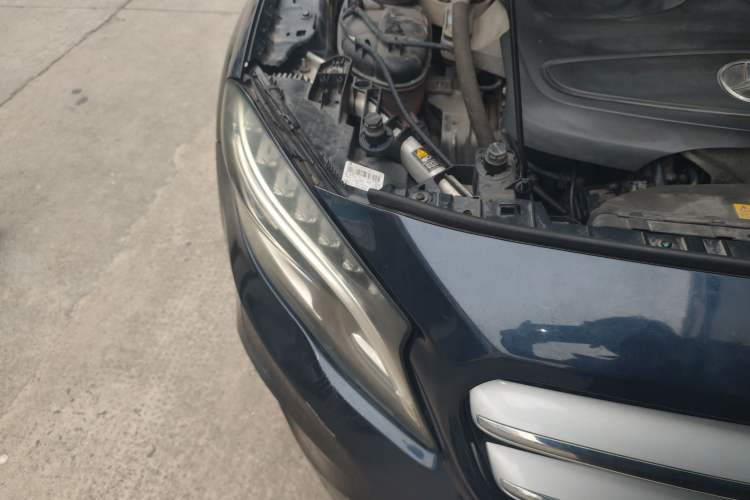 Used Mercedes-Benz GLA 2016 GLA 200 Fashion Model Right Front Headlight