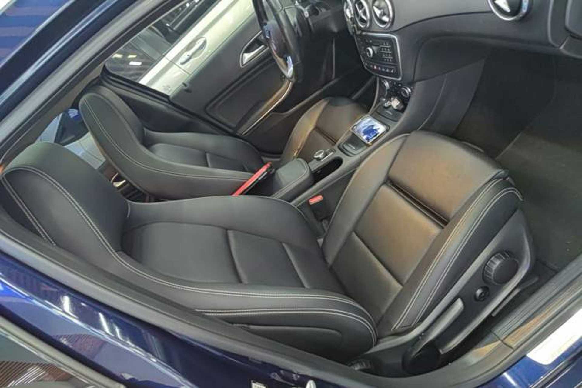 Used Mercedes-Benz GLA 2016 GLA 220 4MATIC Fashion Edition Right Front Seat