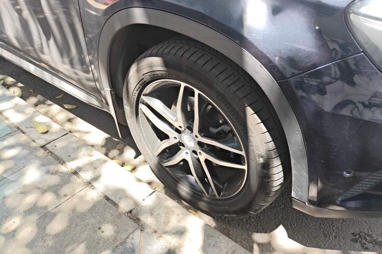 Used Mercedes-Benz GLA 2016 GLA 220 4MATIC Fashion Edition Right Front Wheel Hub