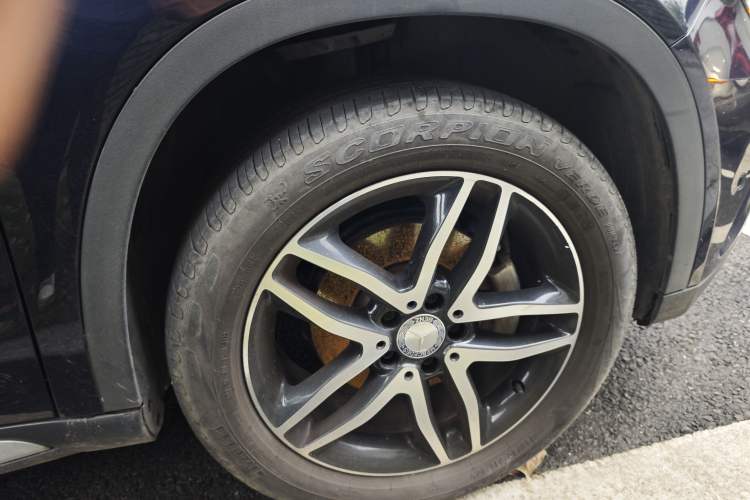 Used Mercedes-Benz GLA 2016 GLA 200 Fashion Model Right Front Wheel Hub