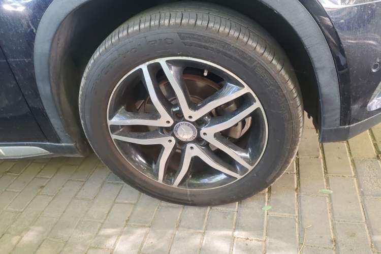 Used Mercedes-Benz GLA 2016 GLA 200 Fashion Model Right Front Wheel Hub