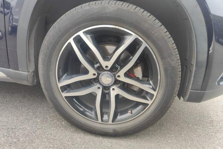 Used Mercedes-Benz GLA 2016 GLA 220 4MATIC Fashion Edition Right Front Wheel Hub