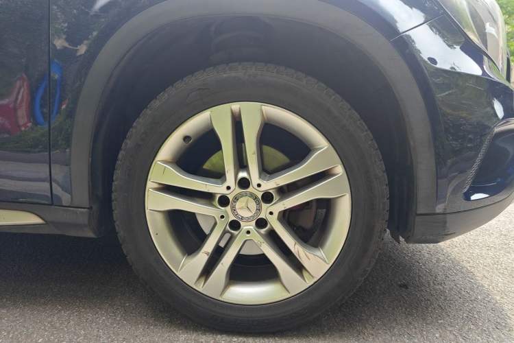 Used Mercedes-Benz GLA 2016 GLA 200 Sport Edition Right Front Wheel Hub