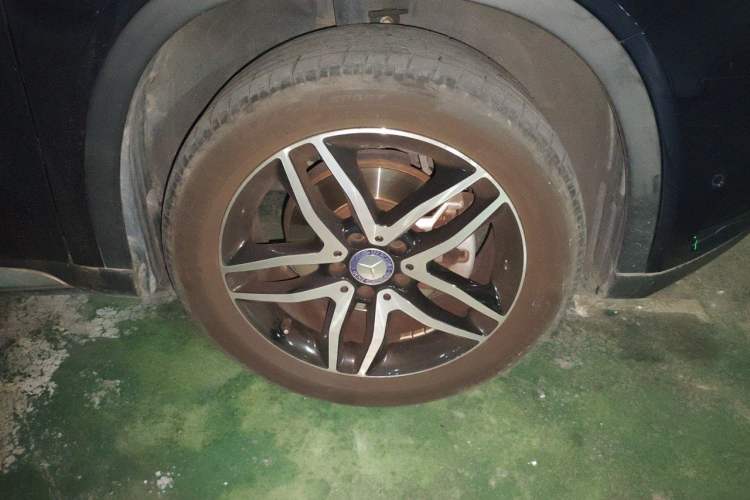 Used Mercedes-Benz GLA 2016 GLA 200 Fashion Model Right Front Wheel Hub