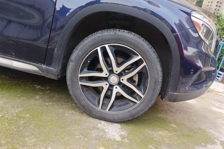 Used Mercedes-Benz GLA 2016 GLA 200 Fashion Model Right Front Wheel Hub