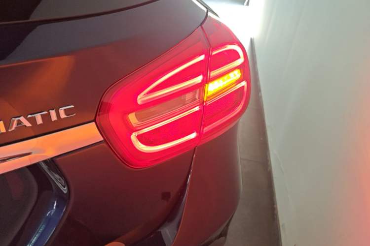 Used Mercedes-Benz GLA 2016 GLA 220 4MATIC Fashion Edition Right Rear Taillight