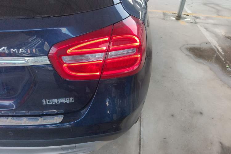 Used Mercedes-Benz GLA 2016 GLA 220 4MATIC Fashion Edition Right Rear Taillight