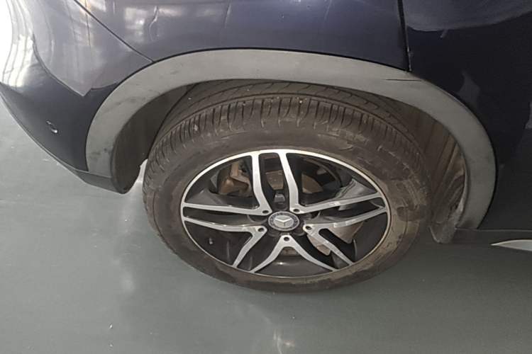 Used Mercedes-Benz GLA 2016 GLA 220 4MATIC Fashion Edition Right Rear Wheel Hub