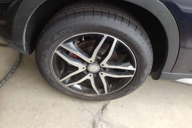 Used Mercedes-Benz GLA 2016 GLA 220 4MATIC Fashion Edition Right Rear Wheel Hub