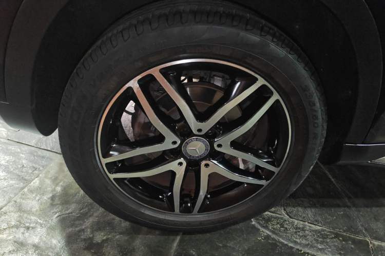 Used Mercedes-Benz GLA 2016 GLA 220 4MATIC Fashion Edition Right Rear Wheel Hub