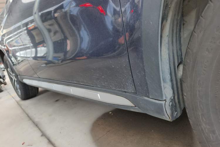 Used Mercedes-Benz GLA 2016 GLA 220 4MATIC Fashion Edition Right Side Sill