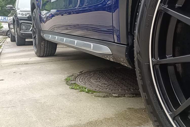 Used Mercedes-Benz GLA 2016 GLA 200 Sport Edition Right Side Sill