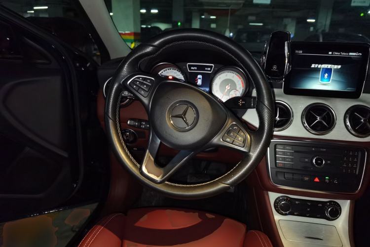 Used Mercedes-Benz GLA 2016 GLA 200 Fashion Model Steering Wheel