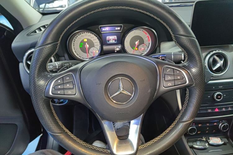 Used Mercedes-Benz GLA 2016 GLA 220 4MATIC Fashion Edition Steering Wheel