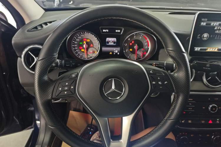 Used Mercedes-Benz GLA 2016 GLA 220 4MATIC Fashion Edition Steering Wheel