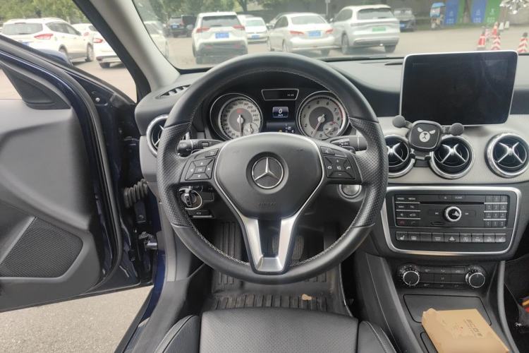 Used Mercedes-Benz GLA 2016 GLA 220 4MATIC Fashion Edition Steering Wheel