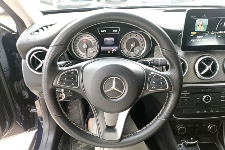 Used Mercedes-Benz GLA 2016 GLA 200 Fashion Model Steering Wheel