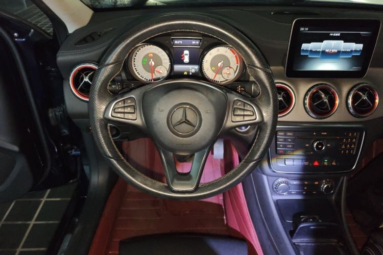 Used Mercedes-Benz GLA 2016 GLA 200 Fashion Model Steering Wheel