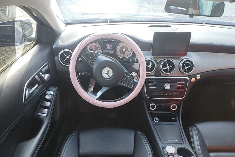 Used Mercedes-Benz GLA 2016 GLA 200 Fashion Model Steering Wheel