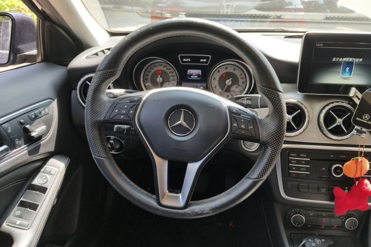 Used Mercedes-Benz GLA 2016 GLA 200 Sport Edition Steering Wheel