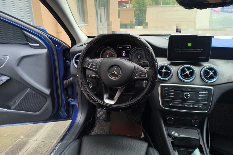 Used Mercedes-Benz GLA 2016 GLA 200 Blue Edition Steering Wheel