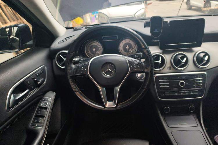 Used Mercedes-Benz GLA 2016 GLA 200 Fashion Model Steering Wheel