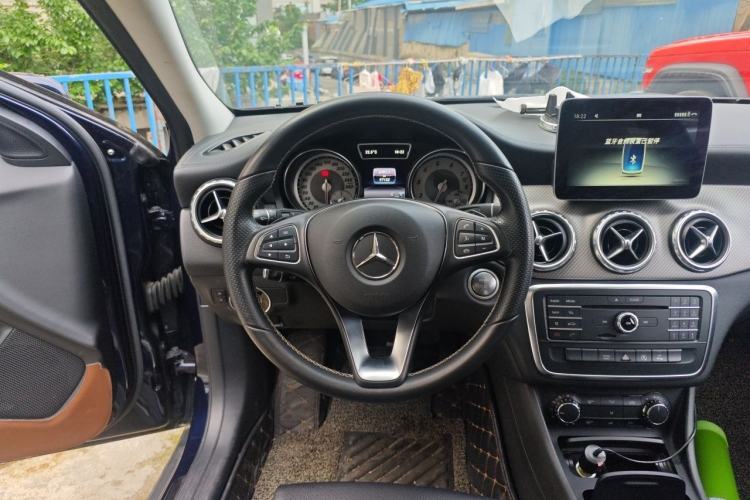 Used Mercedes-Benz GLA 2016 GLA 200 Fashion Model Steering Wheel