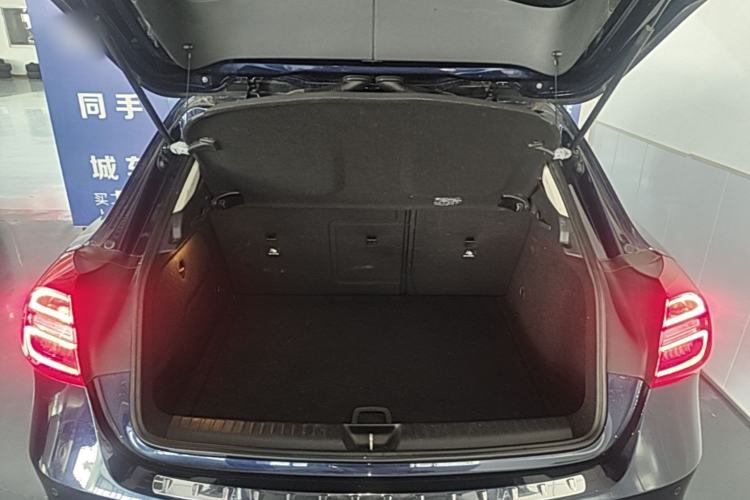 Used Mercedes-Benz GLA 2016 GLA 220 4MATIC Fashion Edition Trunk