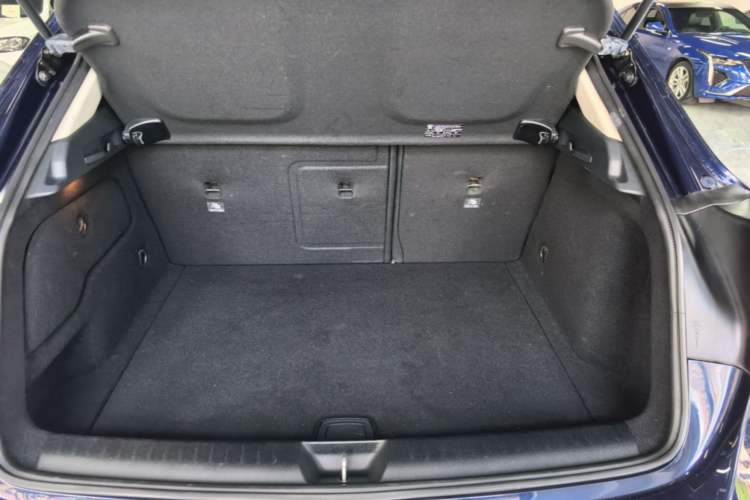 Used Mercedes-Benz GLA 2016 GLA 200 Fashion Model Trunk