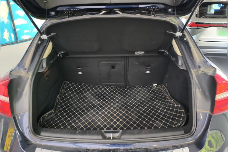 Used Mercedes-Benz GLA 2016 GLA 220 4MATIC Fashion Edition Trunk