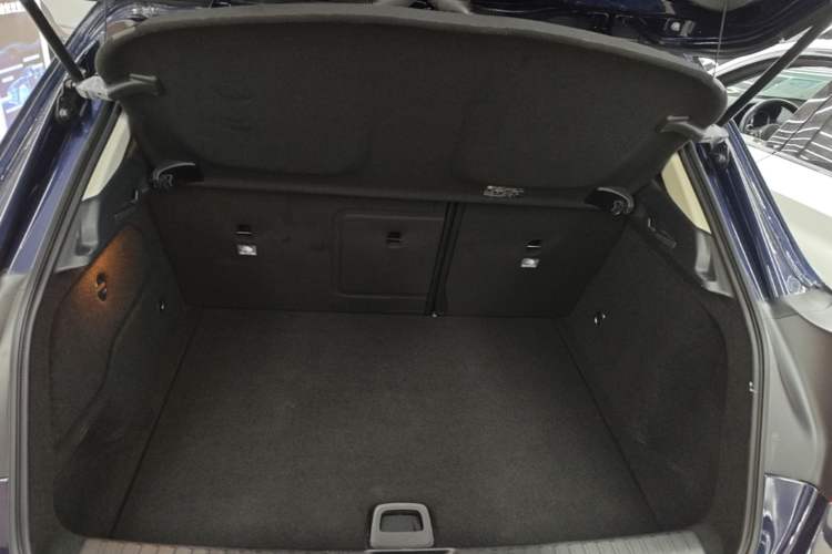 Used Mercedes-Benz GLA 2016 GLA 200 Sport Edition Trunk