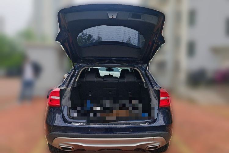 Used Mercedes-Benz GLA 2016 GLA 220 4MATIC Fashion Edition Trunk