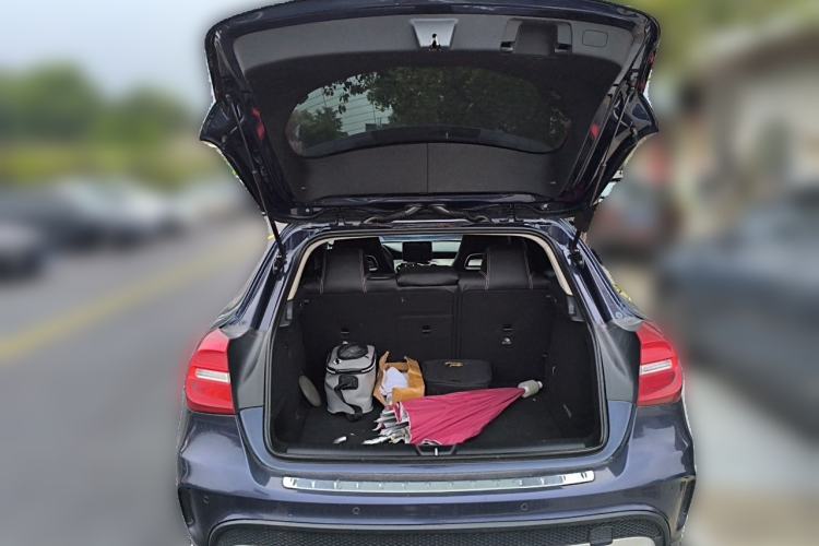 Used Mercedes-Benz GLA 2016 GLA 200 Fashion Model Trunk
