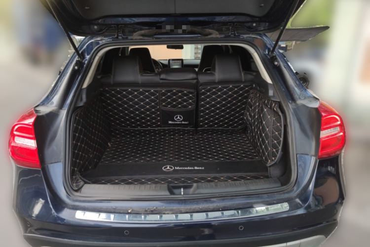 Used Mercedes-Benz GLA 2016 GLA 200 Fashion Model Trunk