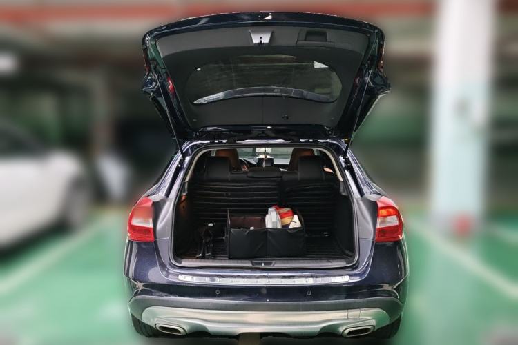 Used Mercedes-Benz GLA 2016 GLA 200 Sport Edition Trunk