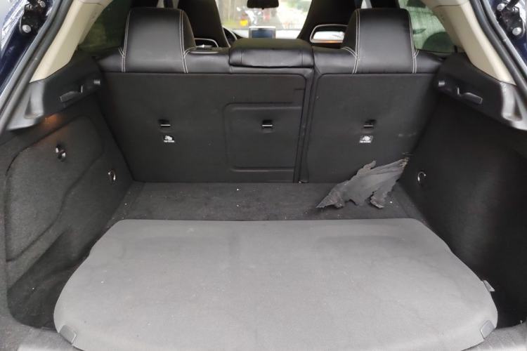 Used Mercedes-Benz GLA 2016 GLA 200 Fashion Model Trunk