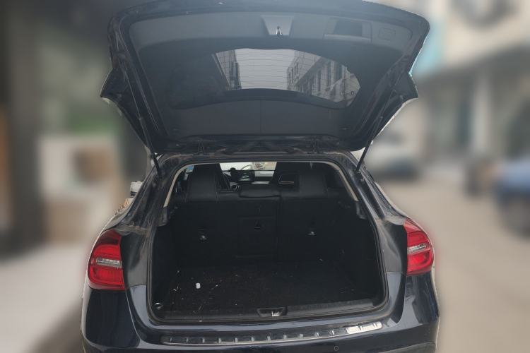 Used Mercedes-Benz GLA 2016 GLA 200 Fashion Model Trunk