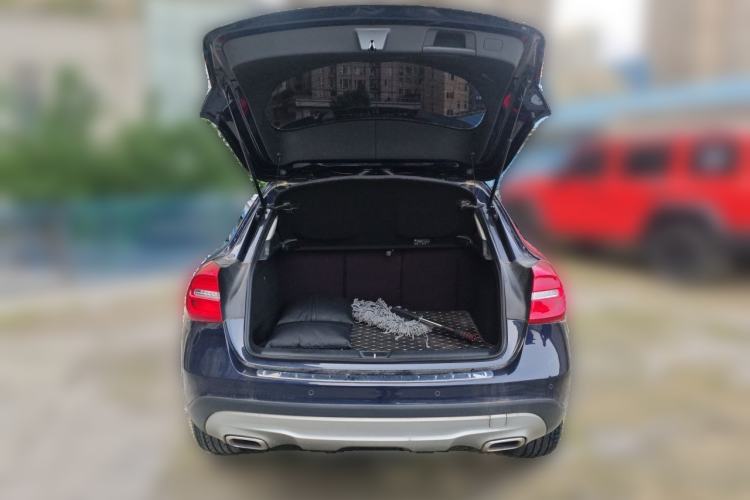 Used Mercedes-Benz GLA 2016 GLA 200 Fashion Model Trunk