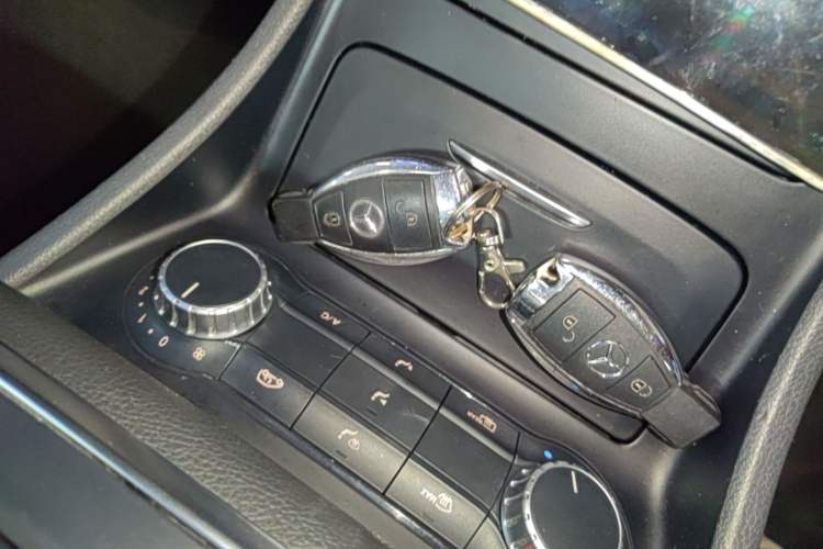 Used Mercedes-Benz GLA 2016 GLA 220 4MATIC Fashion Edition Vehicle Key