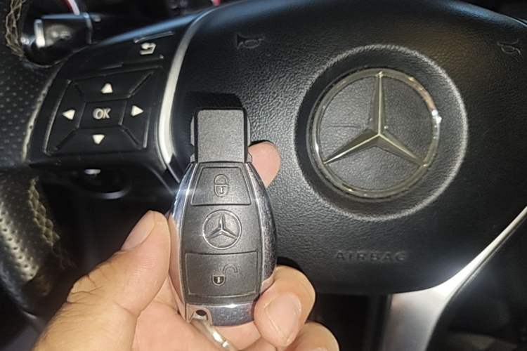 Used Mercedes-Benz GLA 2016 GLA 220 4MATIC Fashion Edition Vehicle Key