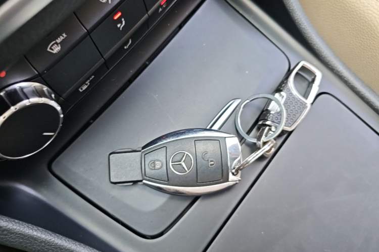 Used Mercedes-Benz GLA 2016 GLA 200 Fashion Model Vehicle Key