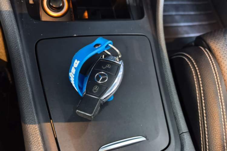 Used Mercedes-Benz GLA 2016 GLA 200 Fashion Model Vehicle Key