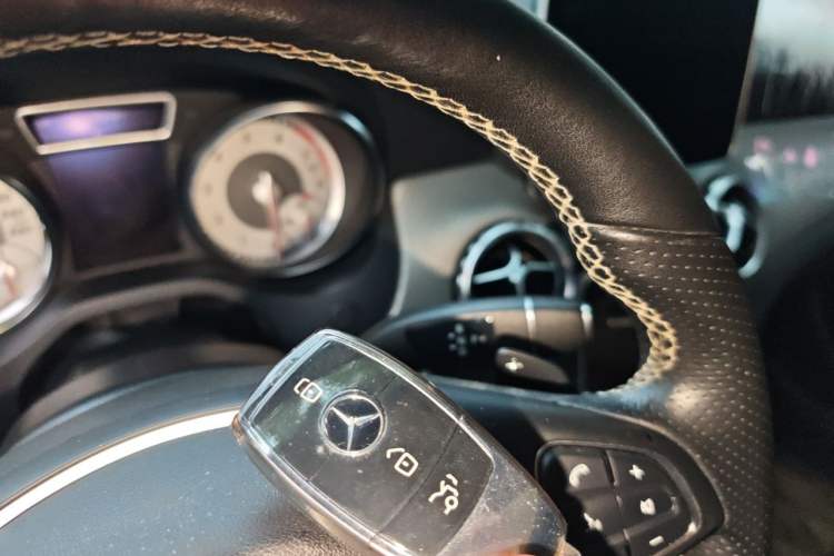 Used Mercedes-Benz GLA 2016 GLA 200 Fashion Model Vehicle Key