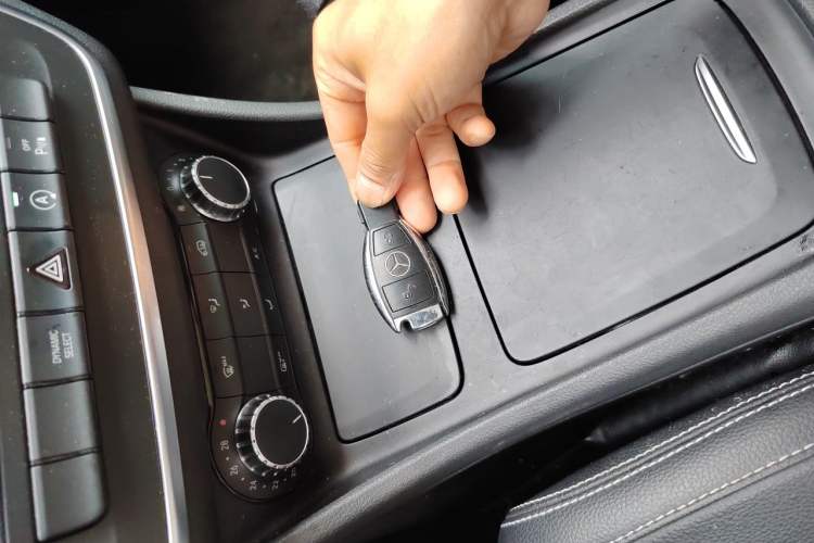 Used Mercedes-Benz GLA 2016 GLA 200 Fashion Model Vehicle Key